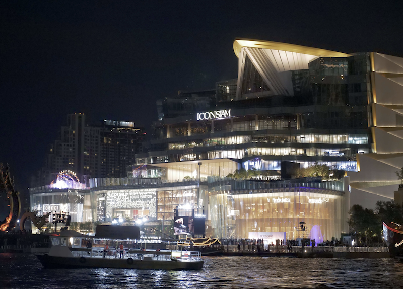 A Look Inside the New Iconsiam Mall (Photos)