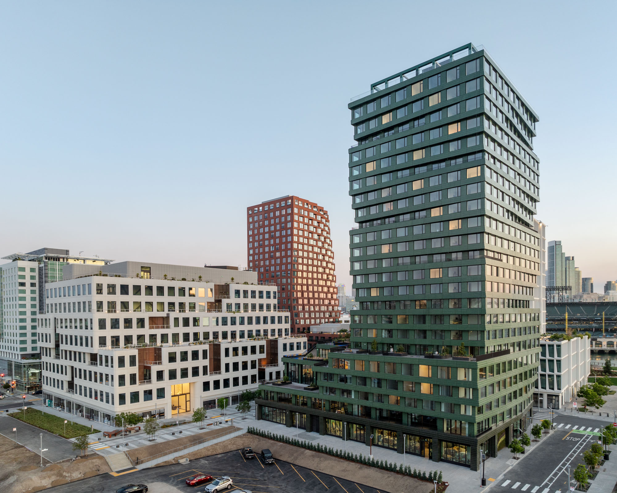 Studio Gang completes Verde tower in San Francisco, photo copyright Jason O'Rear, courtesy Studio Gang