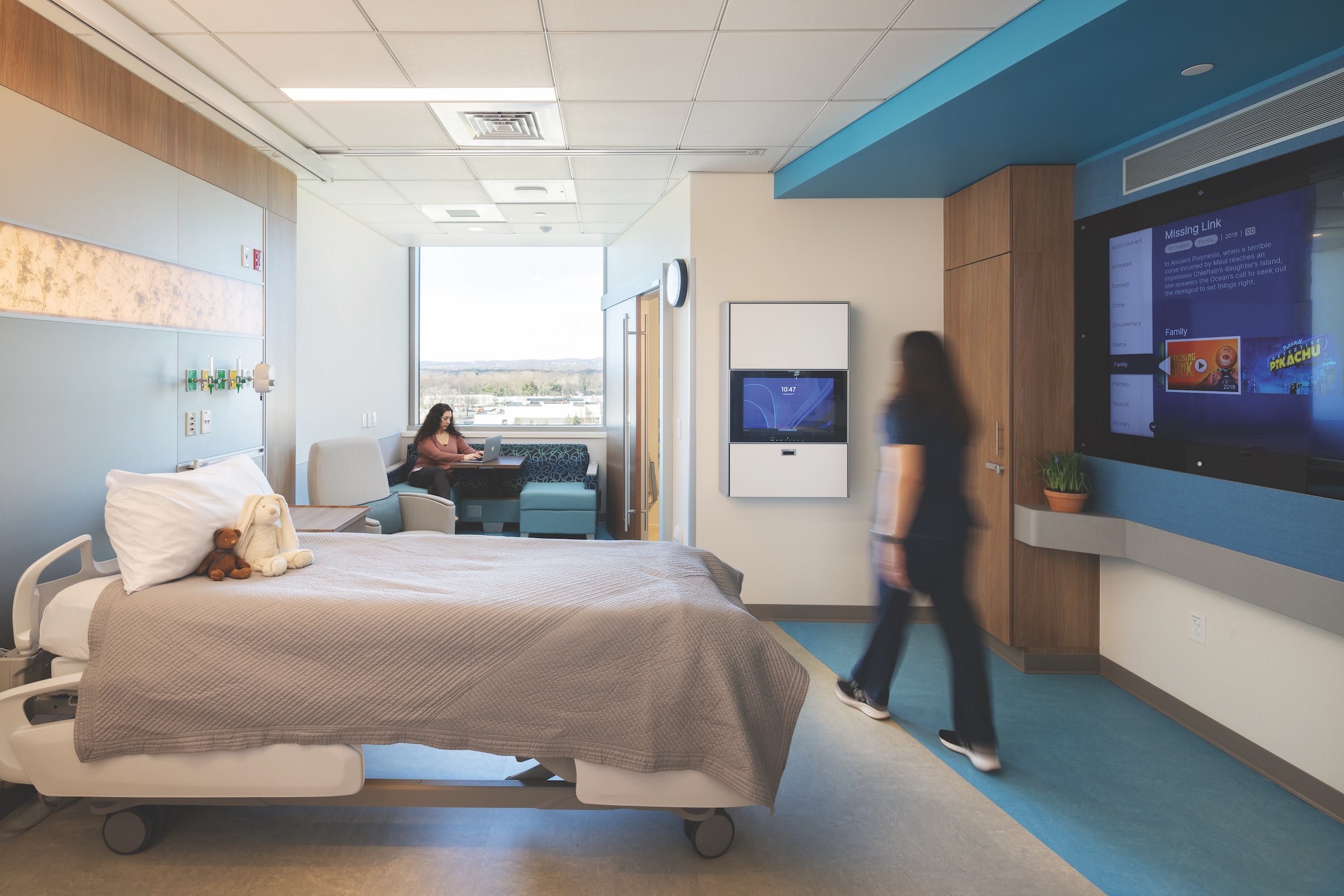 The new Valley Hospital in Paramus, N.J., checks many of the “must haves” for a modern healthcare facility. Photo: Dan Schwalm © 2024 HDR