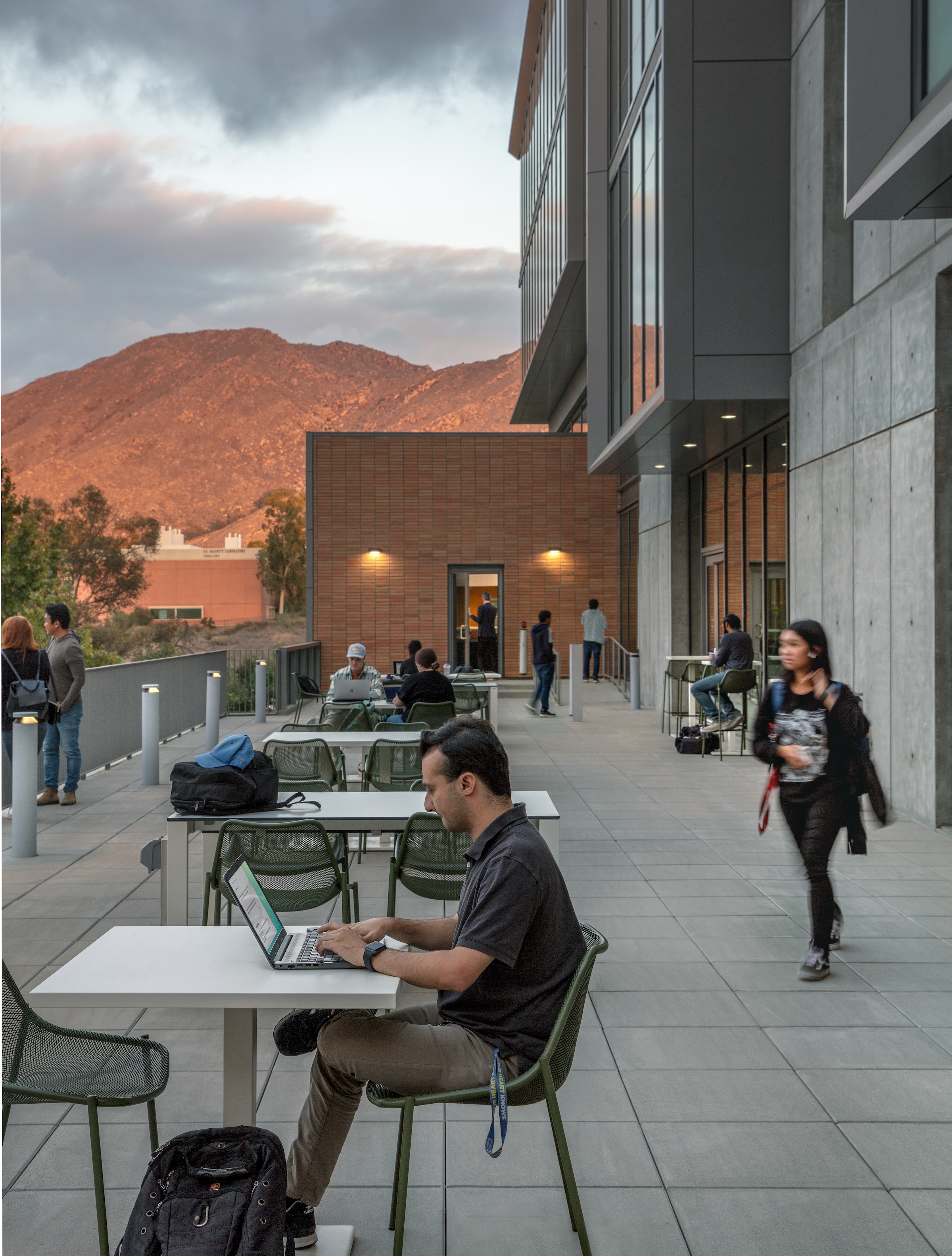 The University of California, Riverside, School of Medicine has opened the 94,576-sf, five-floor Education Building II (EDII). Photo: Bill Timmerman Photography
