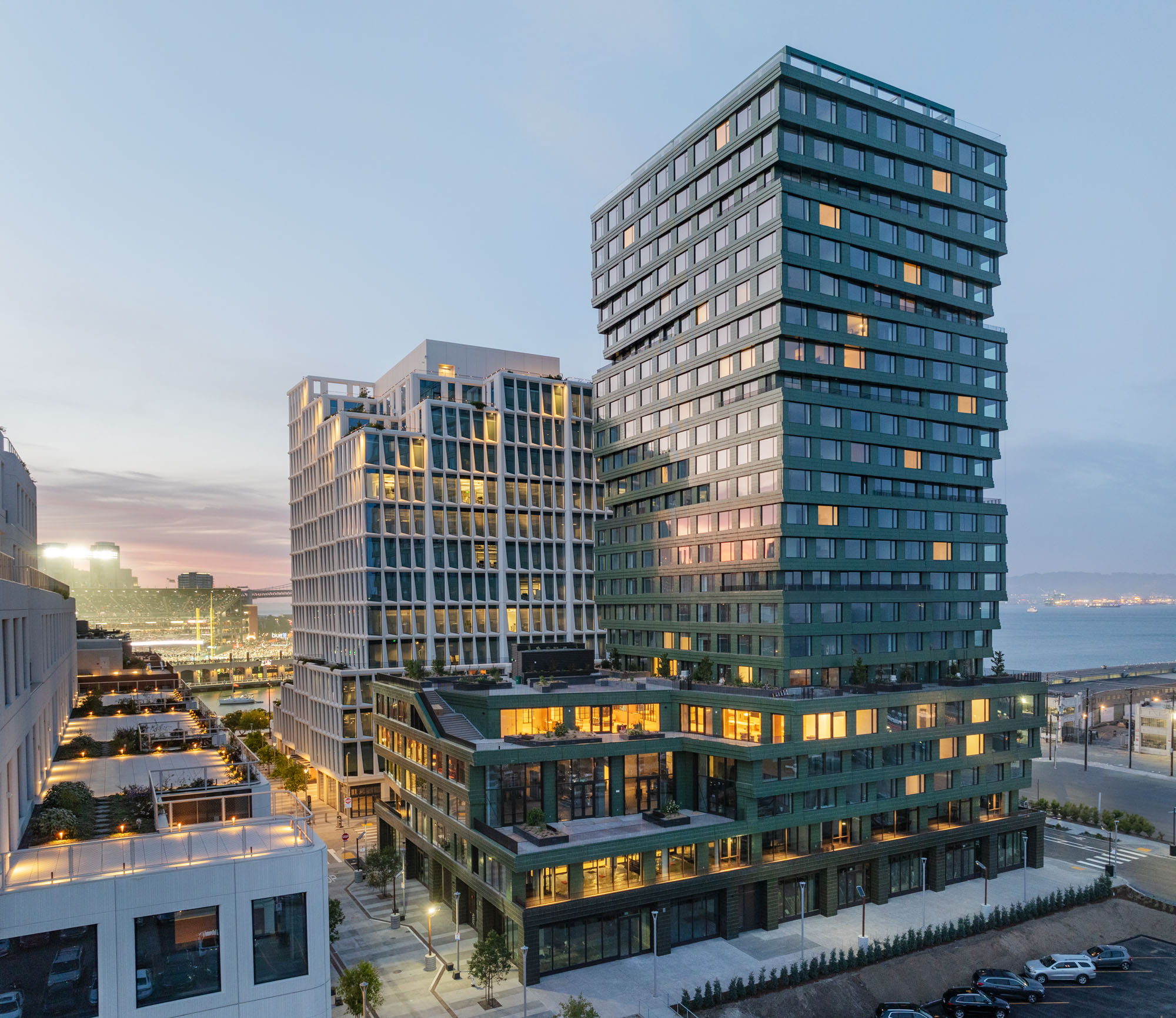 Studio Gang completes Verde tower in San Francisco, photo copyright Jason O'Rear, courtesy Studio Gang 