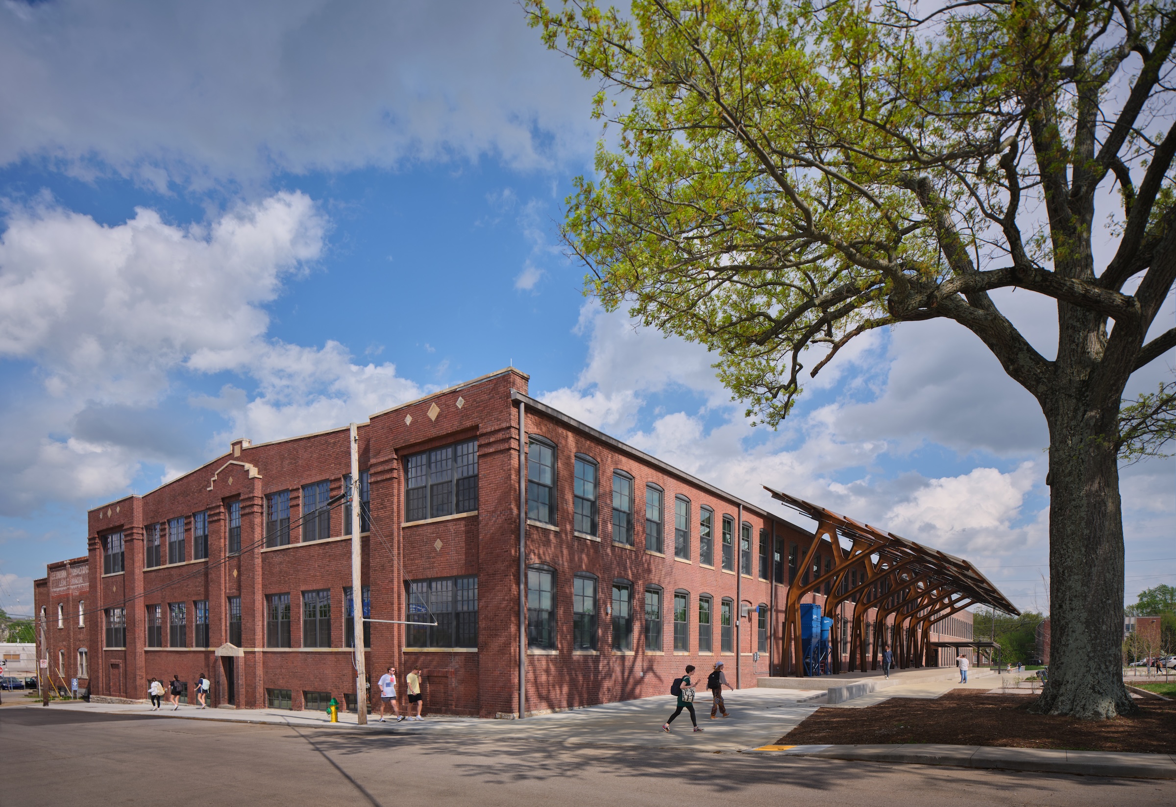 Studio Gang turns tobacco warehouse into the new home of the University of Kentucky’s College of Design Photo: (c)Tom-Harris, courtesy Studio Gang