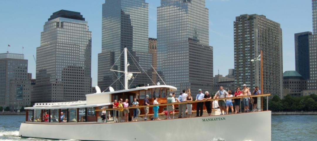 Around Manhattan Boat Tour. Photo: courtesy SailNYC
